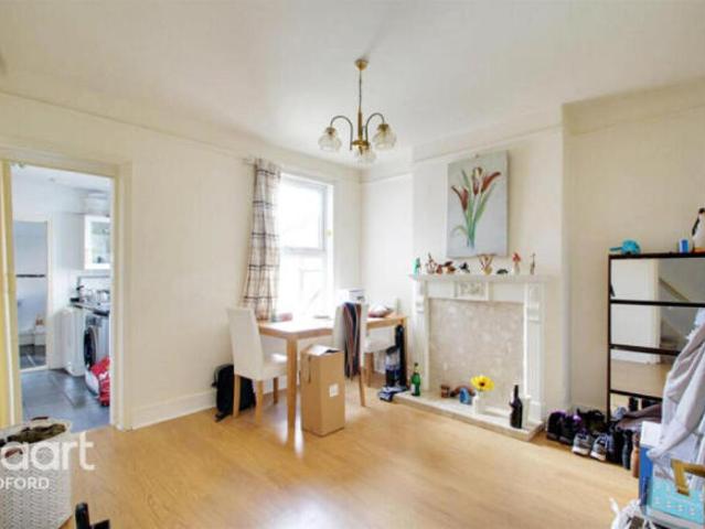 Cottage for rent in Cauldwell, Bedford