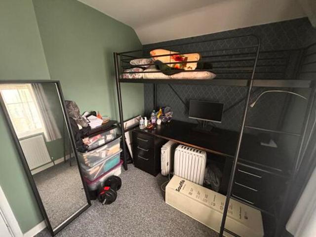 Cottage for rent in Bedford