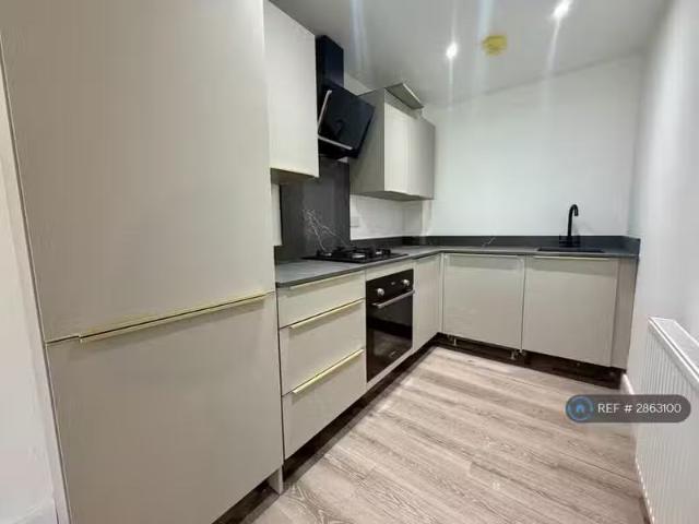 House for rent in Denholme, West Yorkshire