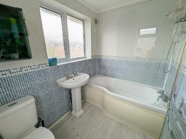 Semi Detached House for rent in Binley