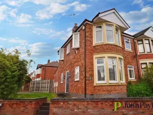 House for rent in Stivichall, West Midlands