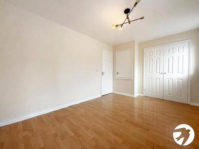 Cottage for rent in Cat Hill, England