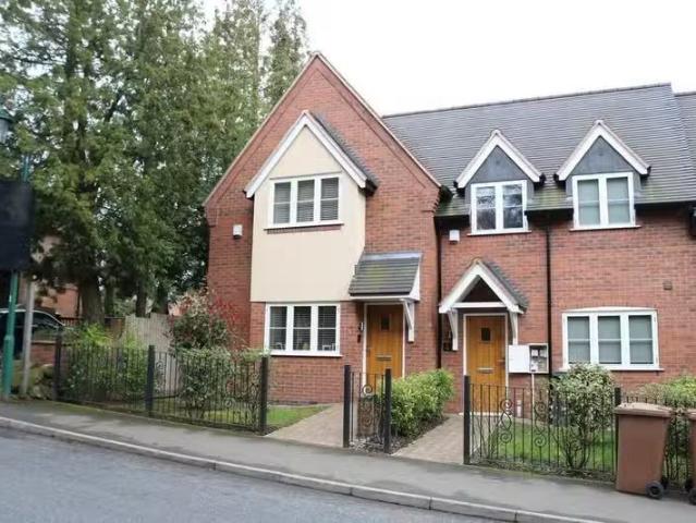 House for rent in Calderstones