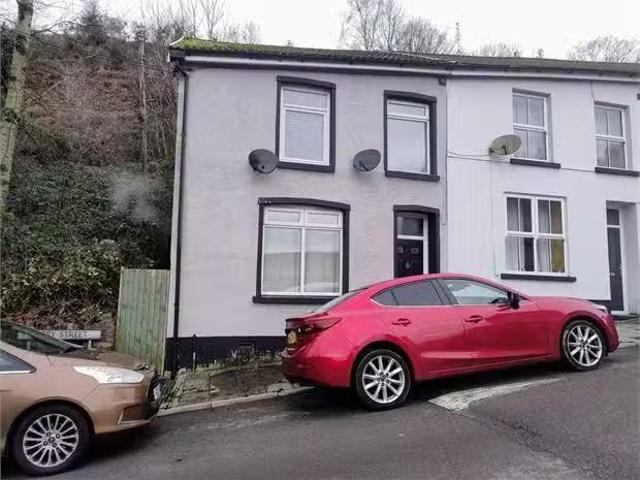 House for rent in Tylorstown, Wales