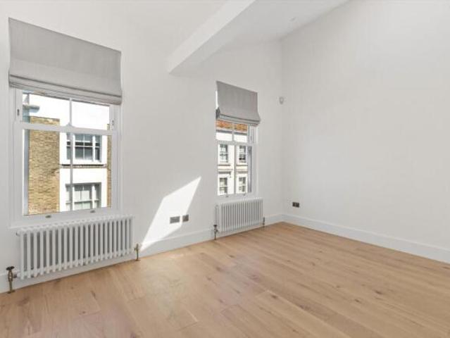 Property for rent in Cat Hill, England