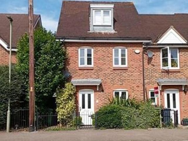 House for rent in Red Hill, Surrey
