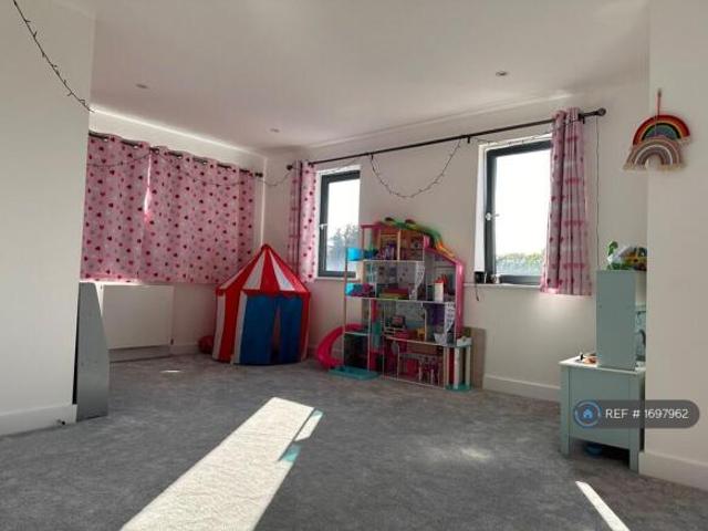 Cottage for rent in Cat Hill