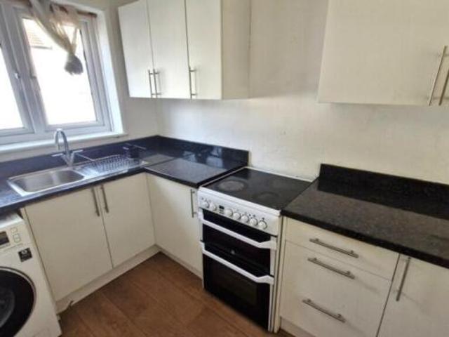 Cottage for rent in Cat Hill