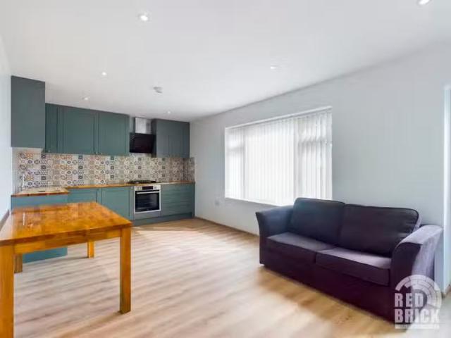 House for rent in Stivichall, West Midlands