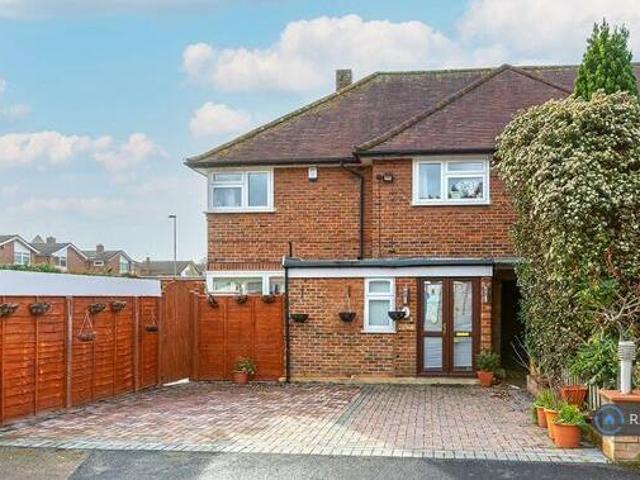 House for rent in Blackhills, Surrey