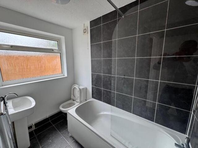 Cottage for rent in Barton Hill, Bristol