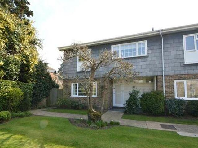 House for rent in Weybridge, Elmbridge