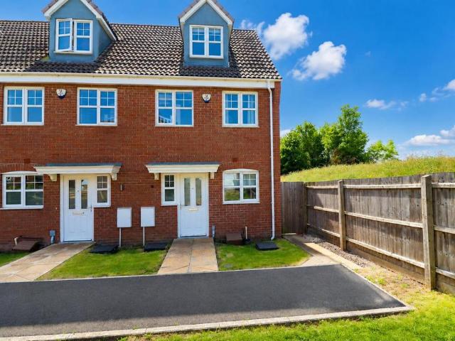 House for sale in Rushden