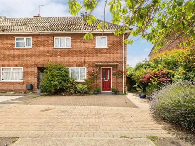 House for sale in Oulton Broad, East Suffolk