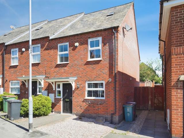 House for sale in Coalville, Leicestershire