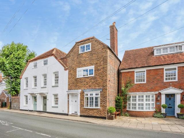 House for sale in Spring Vale, Hampshire