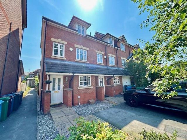House for sale in Georgia, Greater Manchester