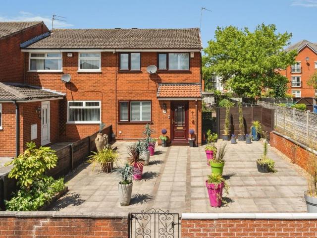 House for sale in Whitecross, Warrington