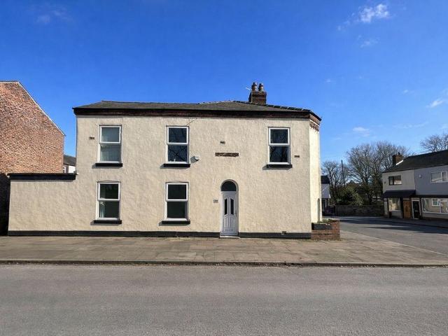 House for sale in Roe Green, Salford