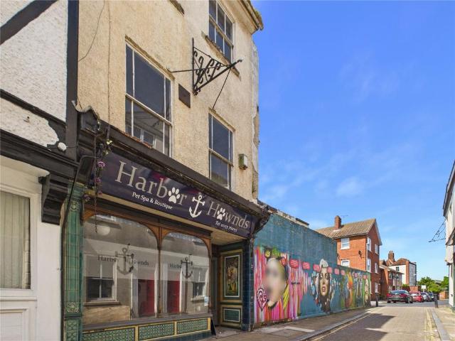 House for sale in Dale Hill, Essex