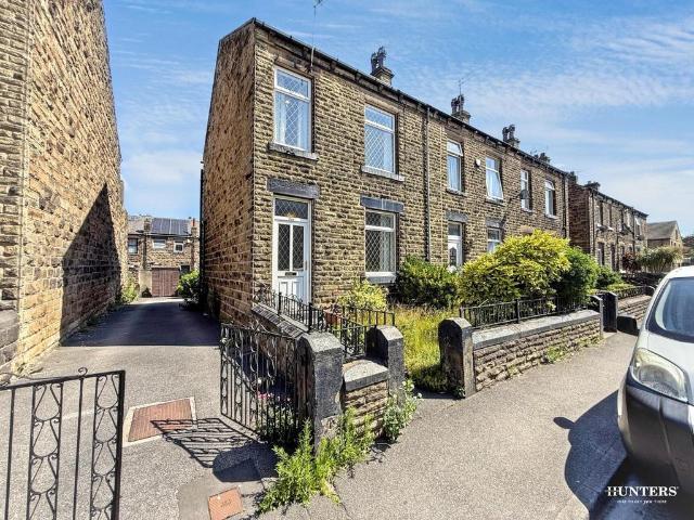 House for sale in Overthorpe, West Yorkshire