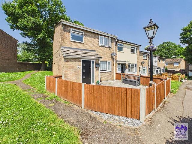 House for sale in Chatham