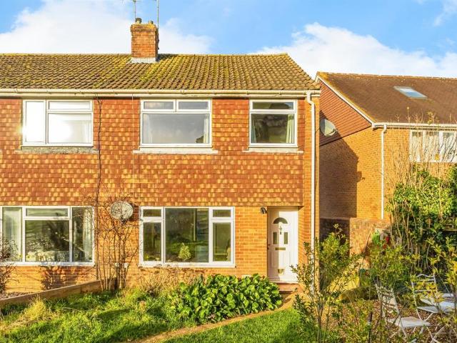 House for sale in Perryfields, West Sussex