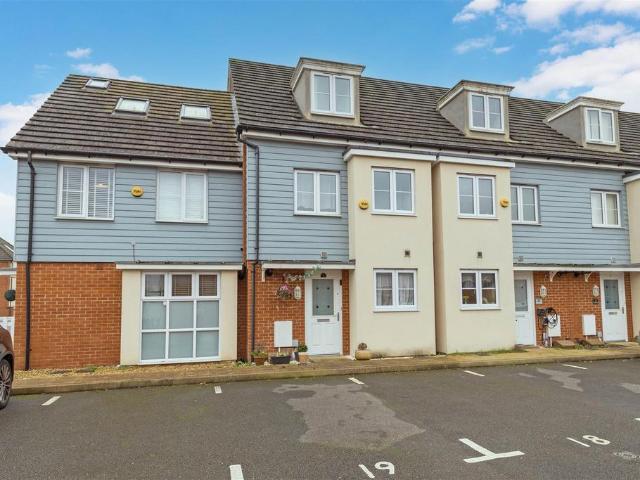 House for sale in Slough