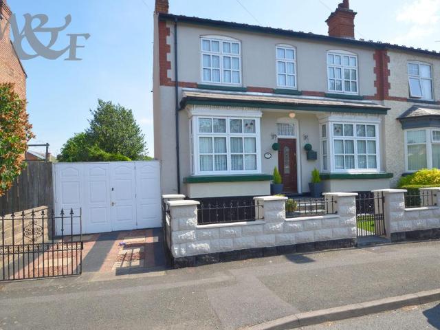 House for sale in Moor End Green, Gravelly Hill