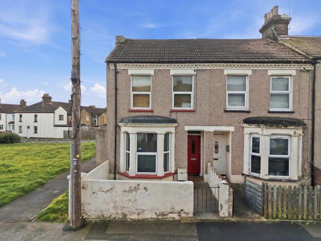 House for sale in Grays, Essex