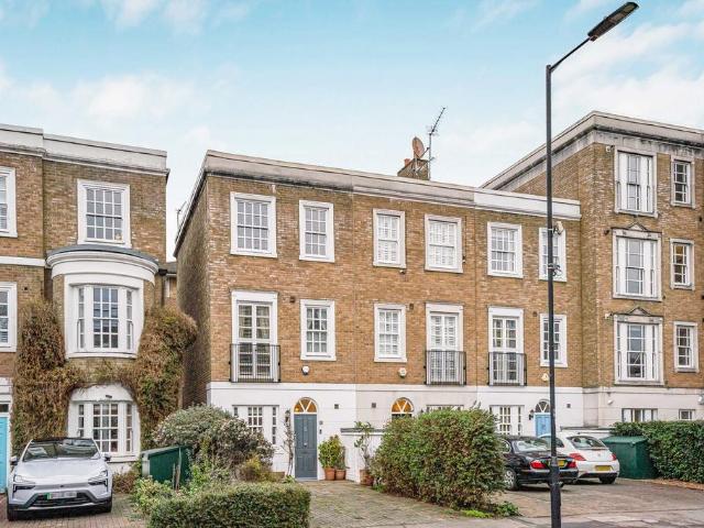 House for sale in Dalston, De Beauvoir Town