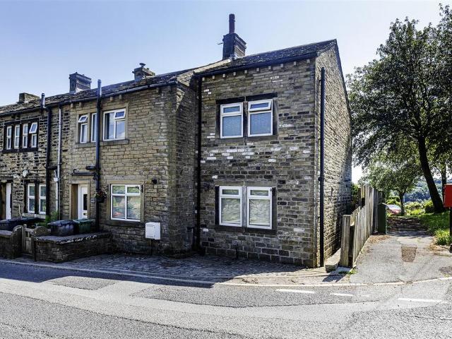 House for sale in Golcar, West Yorkshire