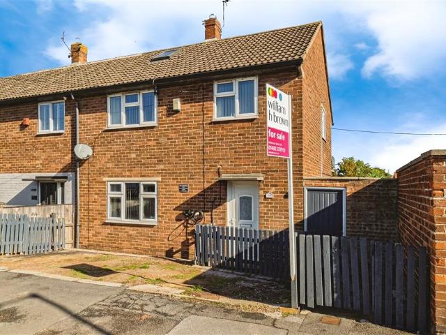House for sale in Longhill, Hull