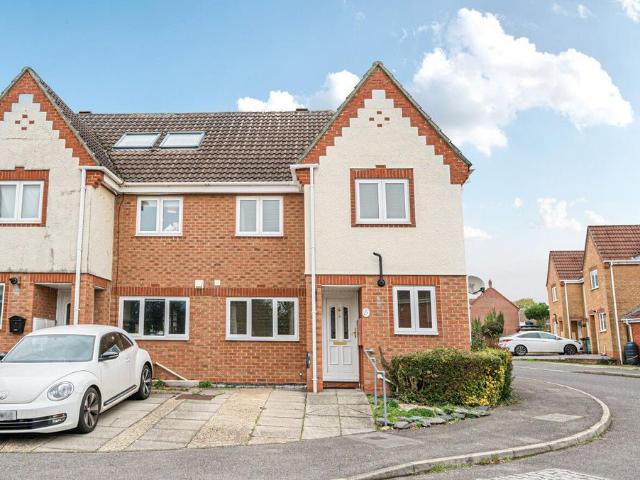House for sale in Saxon Fields, Barton Stacey