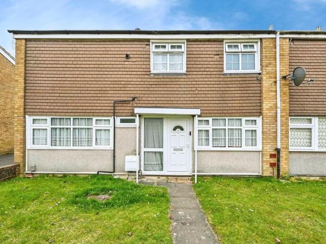 House for sale in Marsh Farm, Luton
