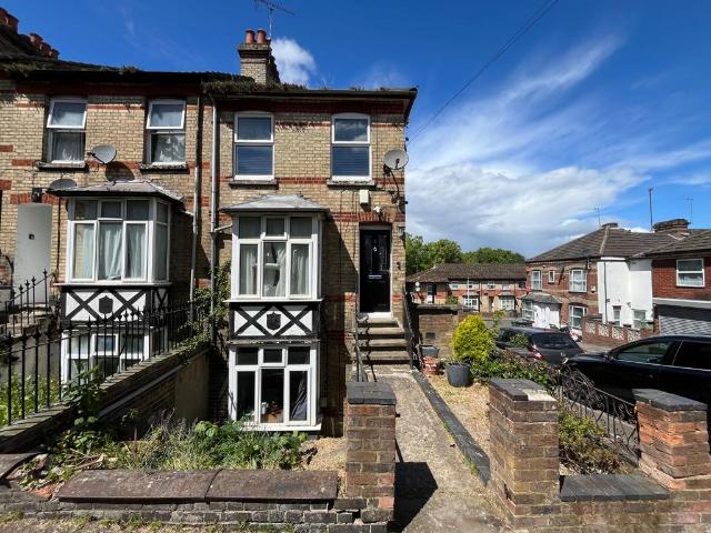 House for sale in Warden Hill, Luton