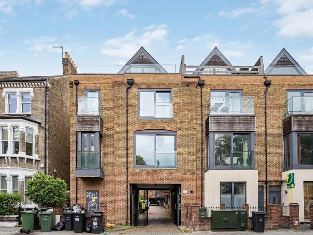 House for sale in Brixton, Greater London