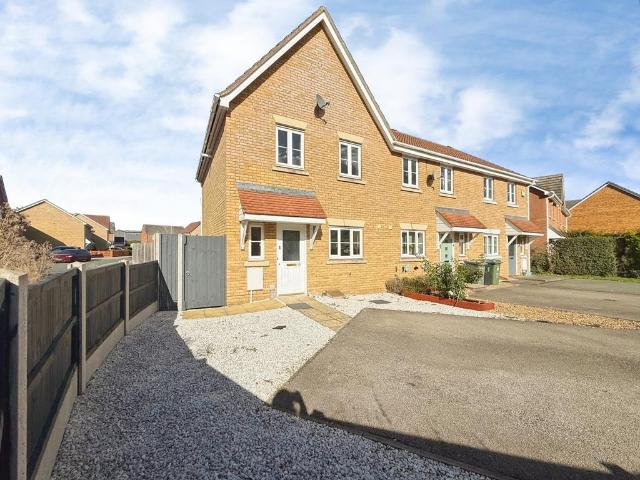House for sale in Henlow, Central Bedfordshire