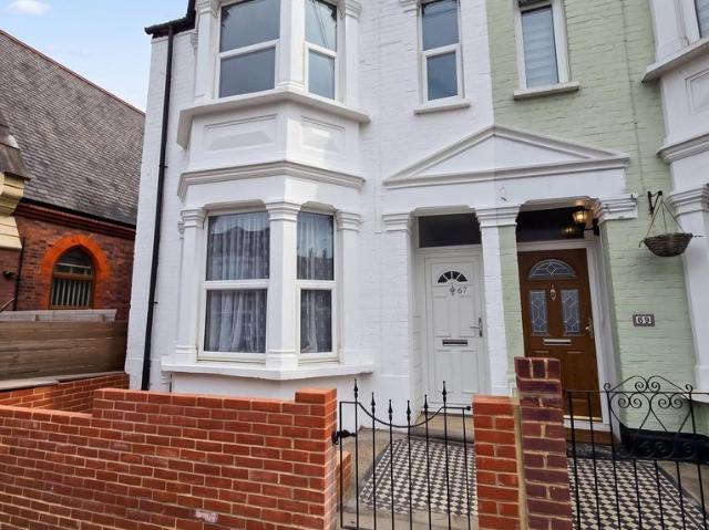 House for sale in Plumstead, Greater London