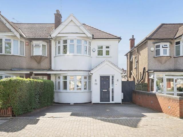 House for sale in Lane, Greater London