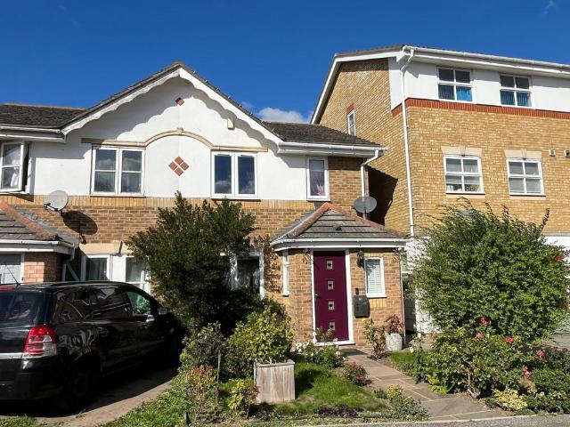 House for sale in Yeading, Greater London