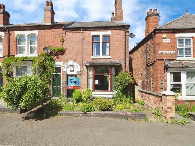 House for sale in Winshill, Beamhurst