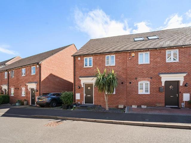 House for sale in Elmstead, Greater London