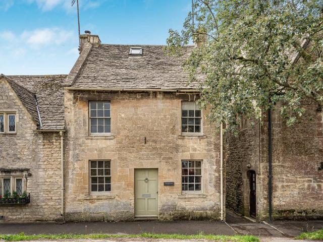House for sale in Fossebridge, Gloucestershire
