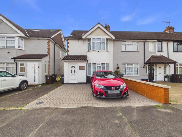 House for sale in London Borough of Hounslow, Feltham