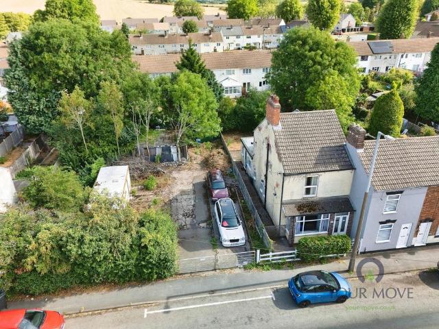 House for sale in Oversetts, South Derbyshire