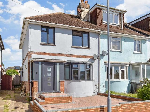 House for sale in Mile Oak, Brighton & Hove