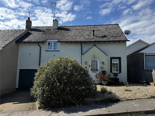 House for sale in Monkton, Pembroke