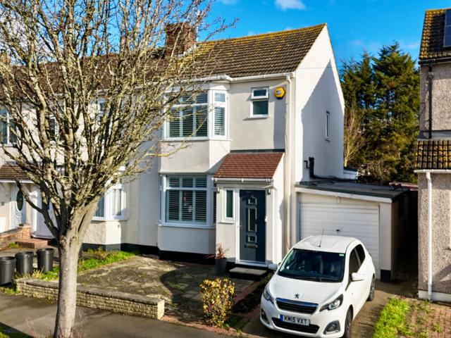 House for sale in Harold Wood, Greater London