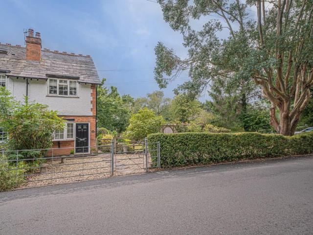 House for sale in Hockley Heath, West Midlands